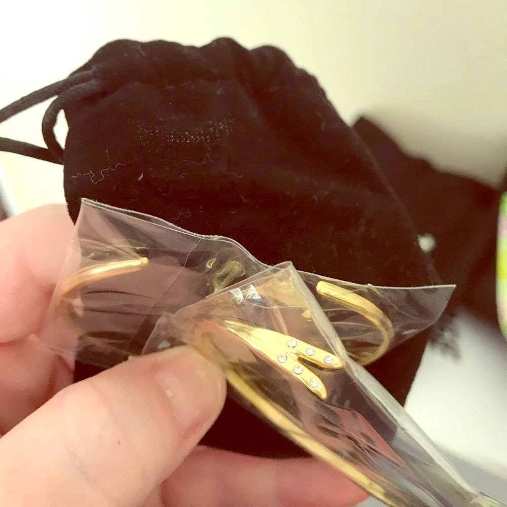 NIB Michelle Campbell gold bracelets
